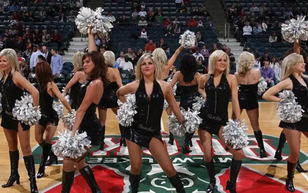 NBA罕见！新赛季刚打9场！彻底垮台拆队